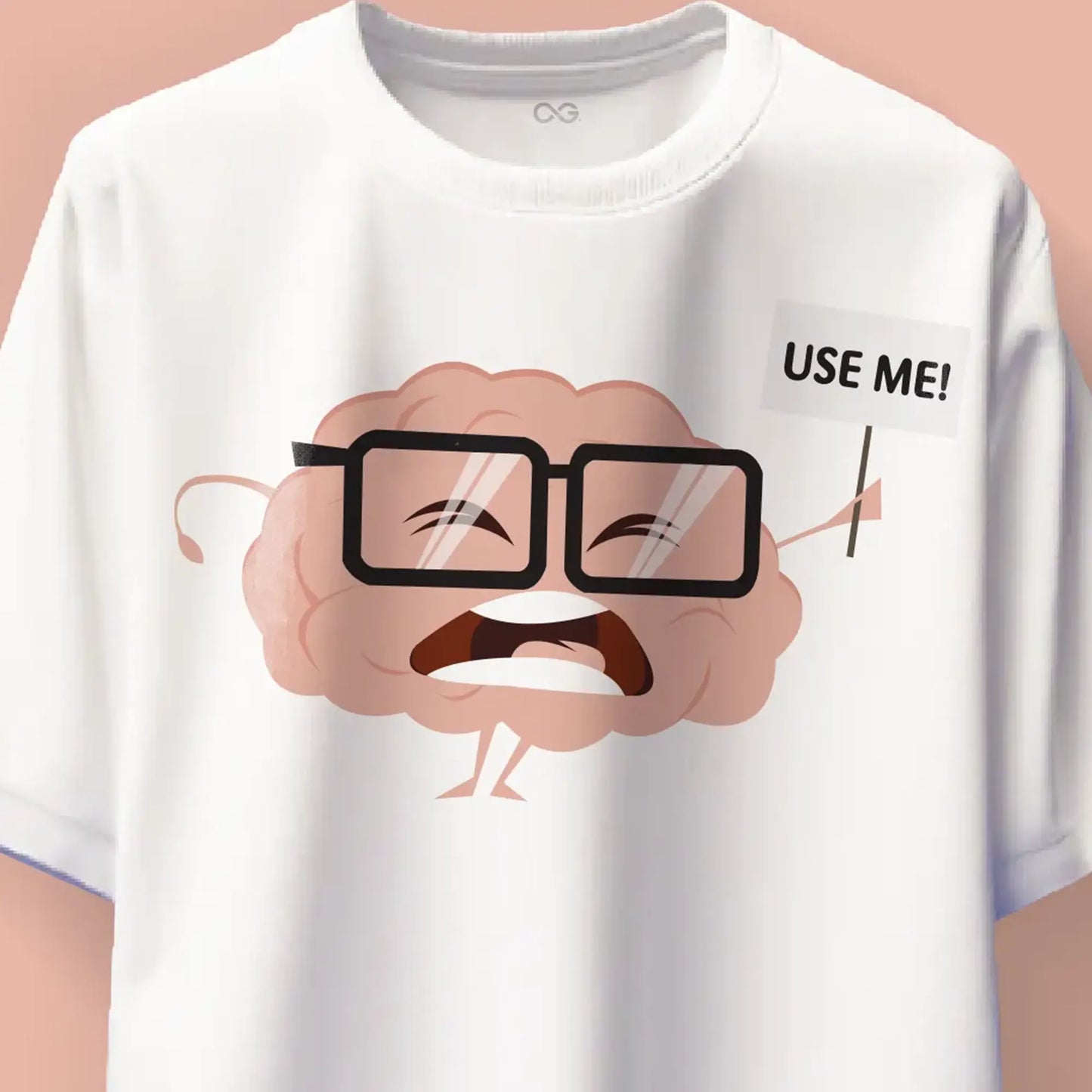 USE ME CLASSIC T-SHIRT